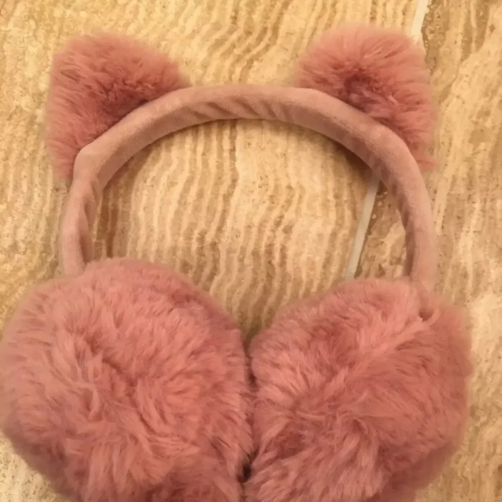 Girls Faux Fur Cat Ear Meow Earmuffs.